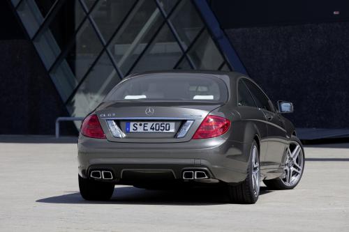 Mercedes-Benz CL63 AMG (2011) - picture 8 of 15