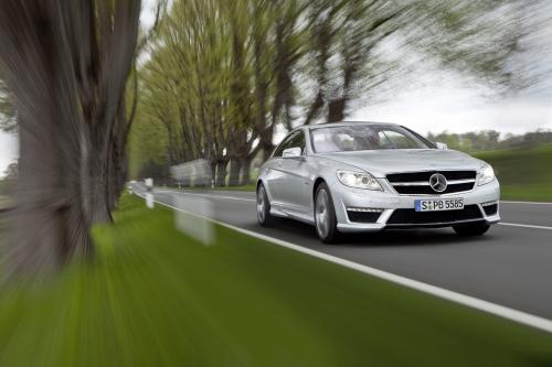 Mercedes-Benz CL63 AMG (2011) - picture 9 of 15