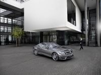 Mercedes-Benz CL63 AMG (2011) - picture 7 of 15