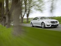 Mercedes-Benz CL63 AMG (2011) - picture 10 of 15