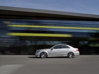 Mercedes-Benz E 63 AMG (2011) - picture 2 of 12