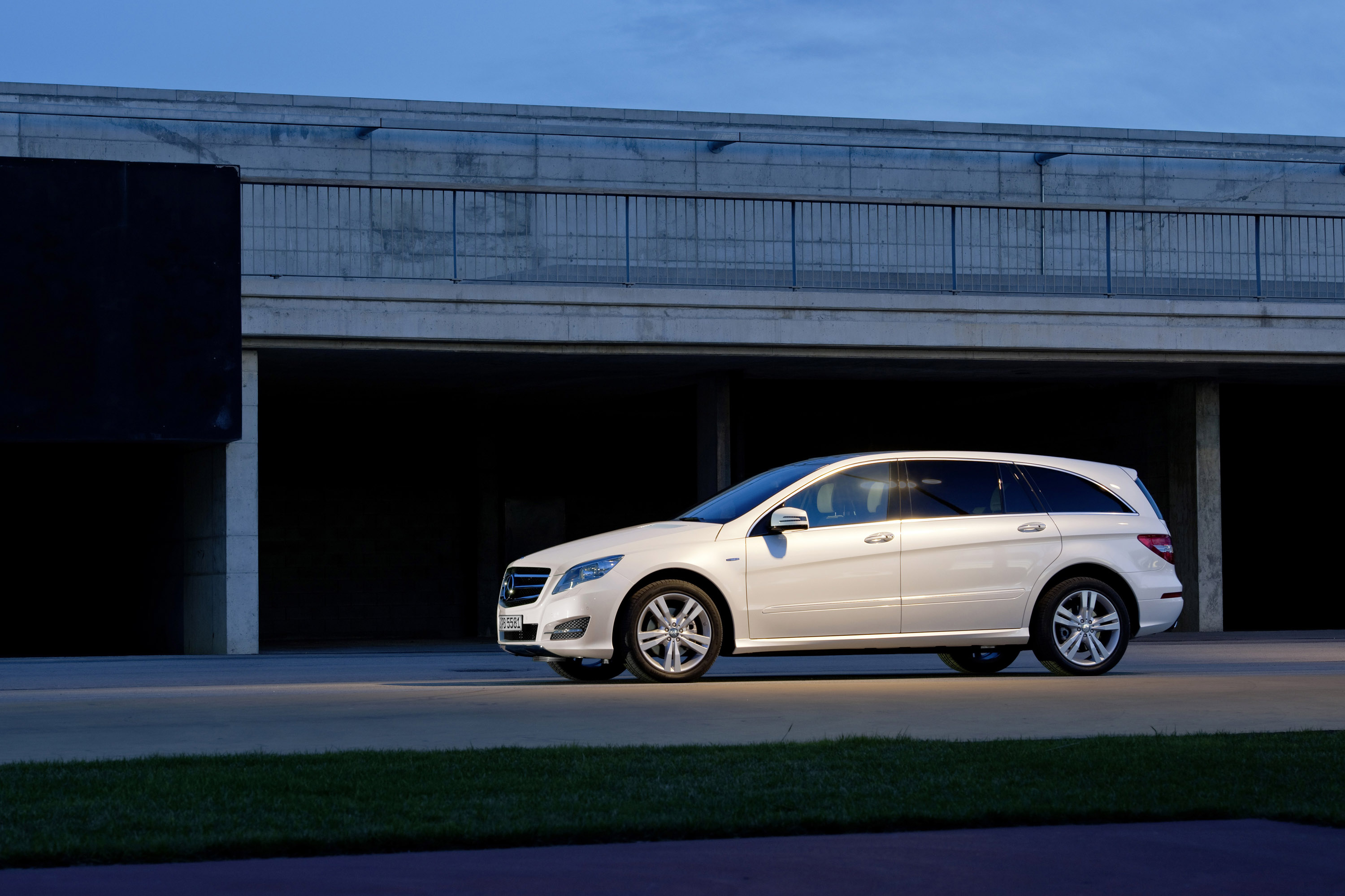 Mercedes-Benz R-Class