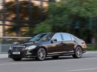 Mercedes-Benz S 63 AMG (2011) - picture 14 of 23