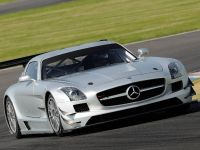 Mercedes-Benz SLS AMG GT3 track testing (2011)