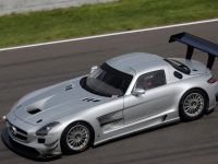 Mercedes-Benz SLS AMG GT3 track testing (2011)