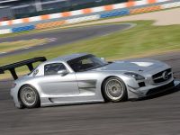 Mercedes-Benz SLS AMG GT3 track testing (2011) - picture 6 of 7