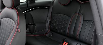 MINI Clubman Hampton (2011) - picture 15 of 18