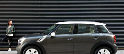 MINI Countryman (2011) - picture 4 of 84