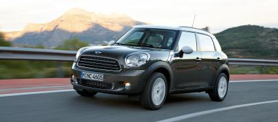MINI Countryman (2011) - picture 12 of 84