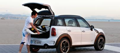 MINI Countryman (2011) - picture 39 of 84