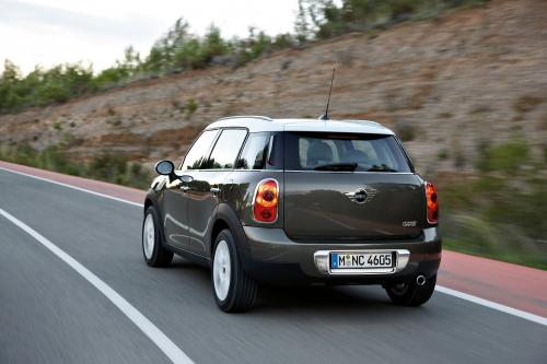MINI Countryman (2011) - picture 9 of 84
