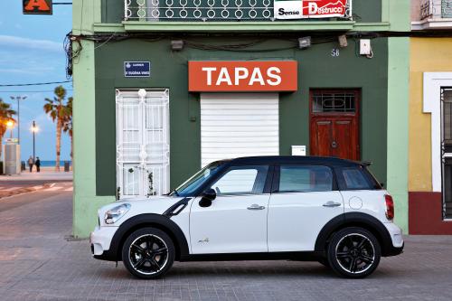 MINI Countryman (2011) - picture 25 of 84