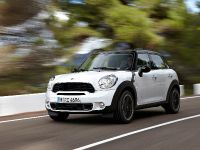 MINI Countryman (2011) - picture 18 of 84