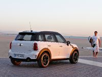 MINI Countryman (2011) - picture 38 of 84