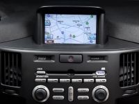 Mitsubishi Endeavor (2011) - picture 10 of 10