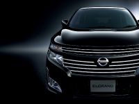 Nissan Elgrand (2011) - picture 2 of 9