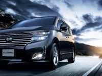 Nissan Elgrand (2011)
