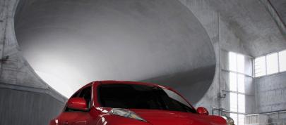 Nissan Juke (2011) - picture 7 of 23