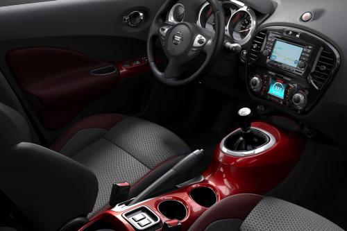 Nissan Juke (2011) - picture 16 of 23