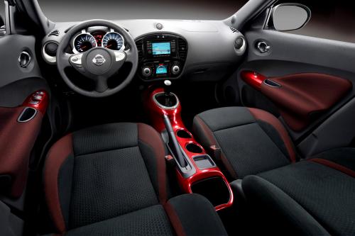 Nissan Juke (2011) - picture 17 of 23
