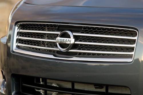 Nissan Maxima (2011) - picture 9 of 13