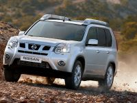 Nissan X-Trail (2011) - picture 5 of 10