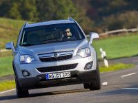 Opel Antara (2011) - picture 1 of 4