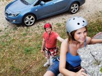 Opel Astra Sports Tourer (2011) - picture 6 of 12