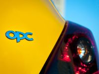 Opel Corsa (2011) - picture 29 of 43