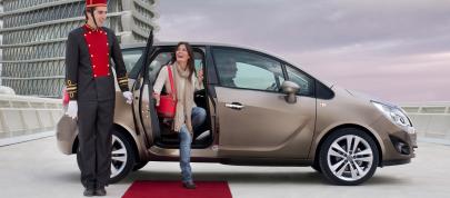 Opel Meriva (2011) - picture 7 of 11