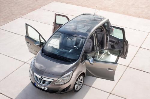 Opel Meriva (2011) - picture 1 of 11