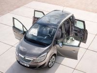 Opel Meriva (2011) - picture 1 of 11