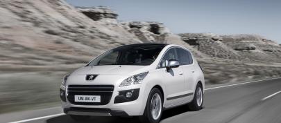 Peugeot 3008 HYbrid4 (2011) - picture 4 of 11