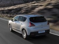 Peugeot 3008 HYbrid4 (2011) - picture 5 of 11