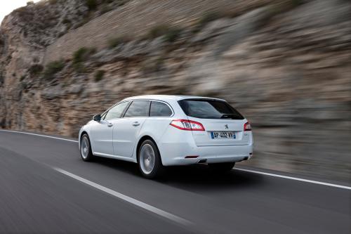 Peugeot 508 SW (2011) - picture 16 of 17