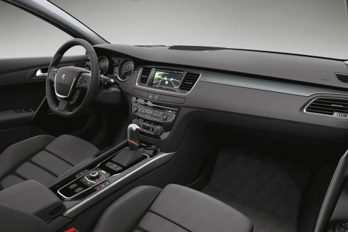 Peugeot 508 (2011) - picture 1 of 7