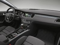 Peugeot 508 (2011) - picture 6 of 7