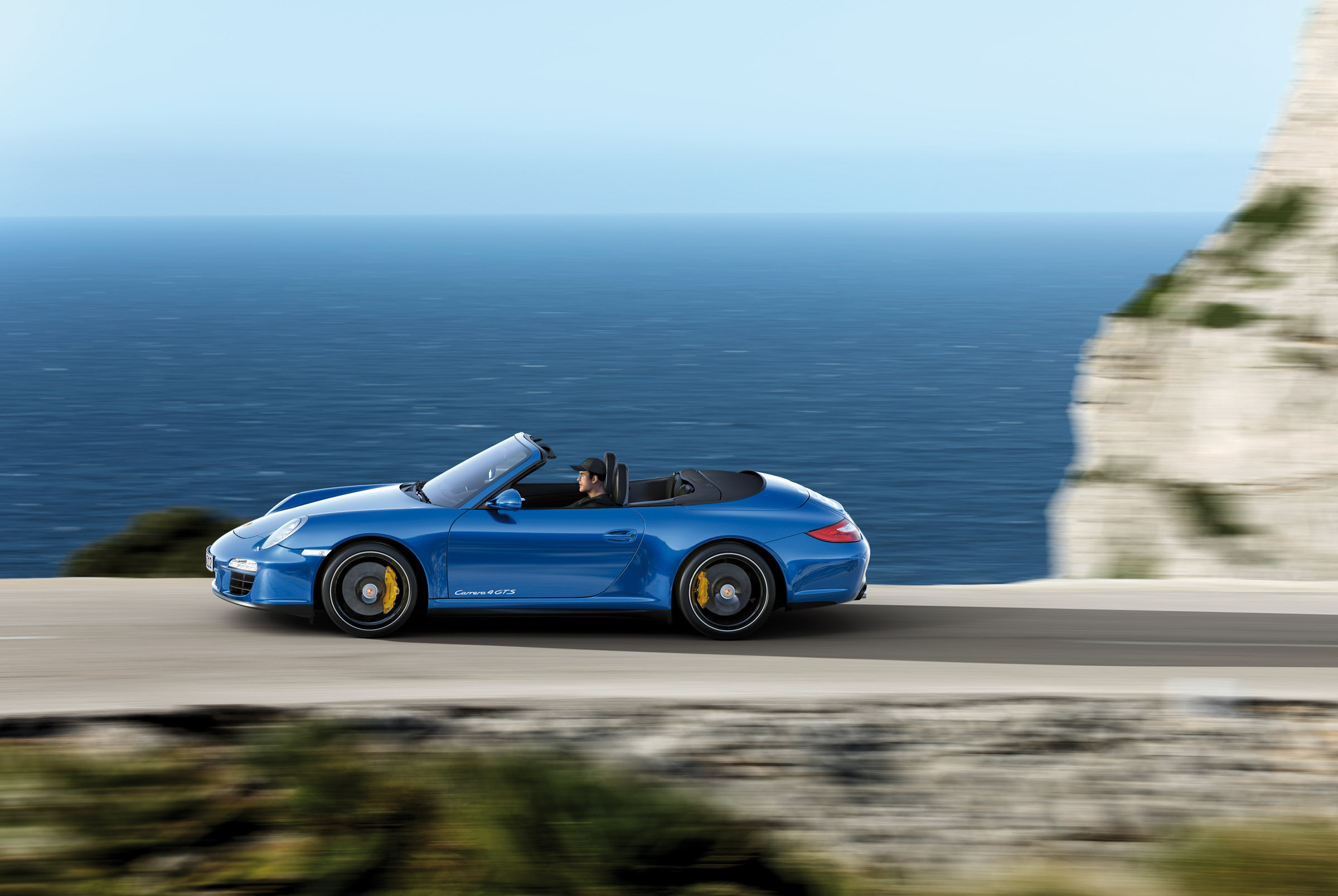 Porsche 911 Carrera 4 GTS Cabriolet