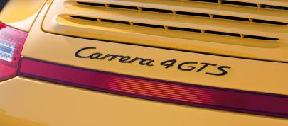 Porsche 911 Carrera 4 GTS Coupe (2011) - picture 4 of 6