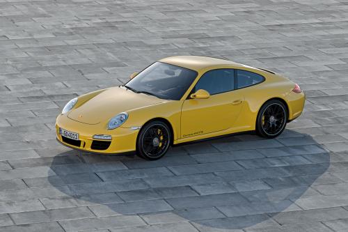 Porsche 911 Carrera 4 GTS Coupe (2011) - picture 1 of 6