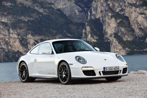 Porsche 911 Carrera GTS (2011) - picture 1 of 7