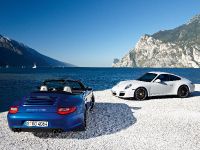 Porsche 911 Carrera GTS (2011)
