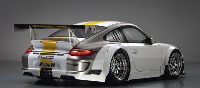 Porsche 911 GT3 RSR (2011) - picture 7 of 12
