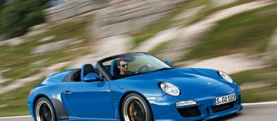 Porsche 911 Speedster (2011) - picture 4 of 7
