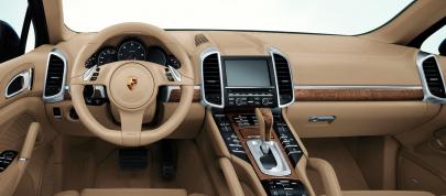 Porsche Cayenne (2011) - picture 4 of 8