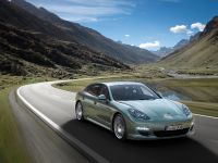 Porsche Panamera Diesel (2011) - picture 2 of 8