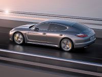 Porsche Panamera Turbo S (2011) - picture 5 of 6