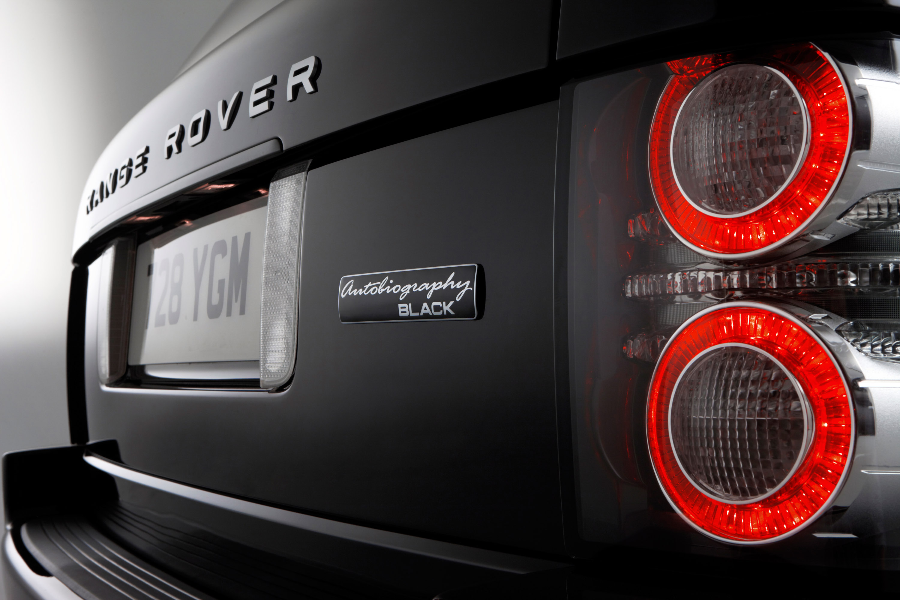 Range Rover Autobiography Black 40th Anniversary Limited Edition