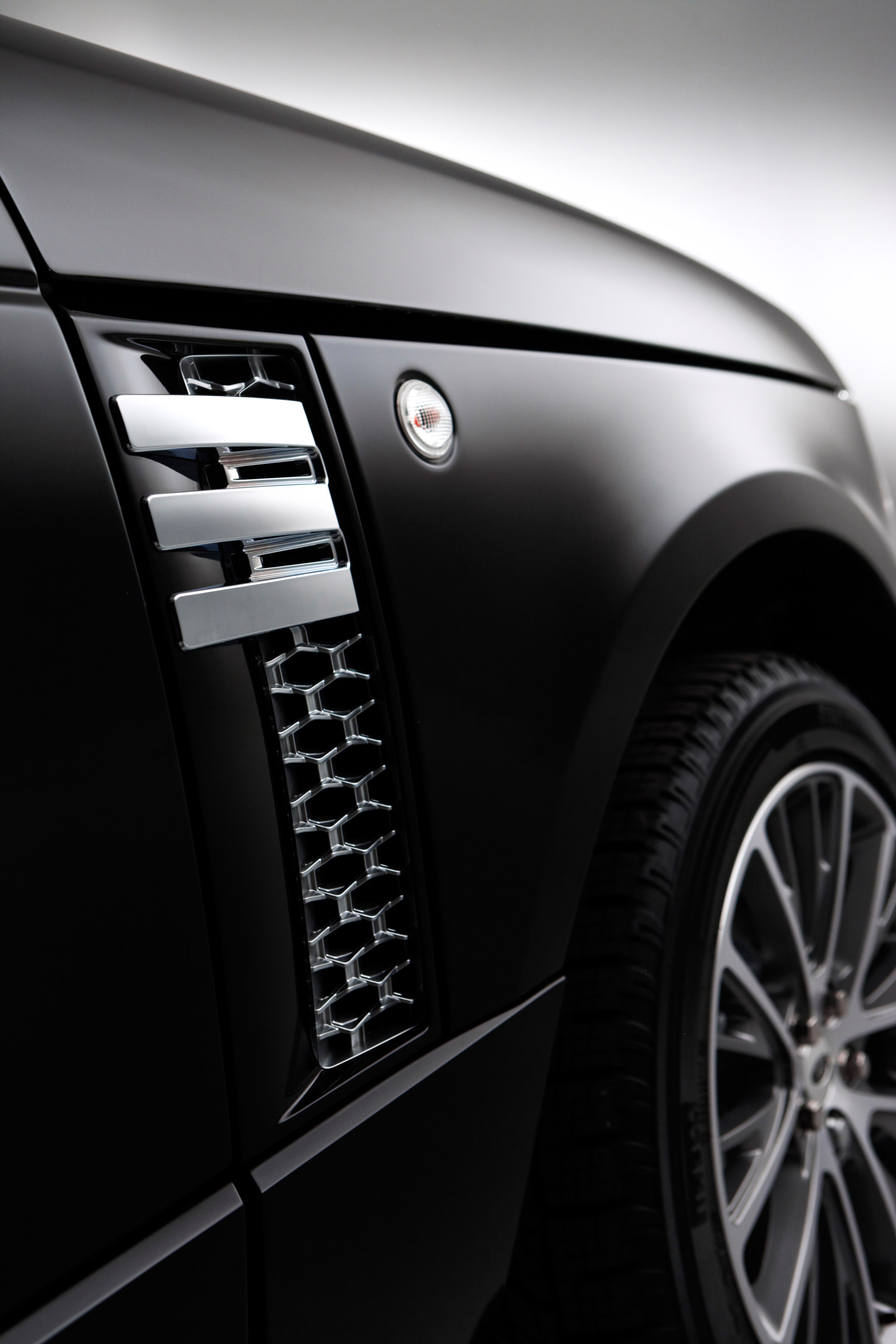 Range Rover Autobiography Black 40th Anniversary Limited Edition