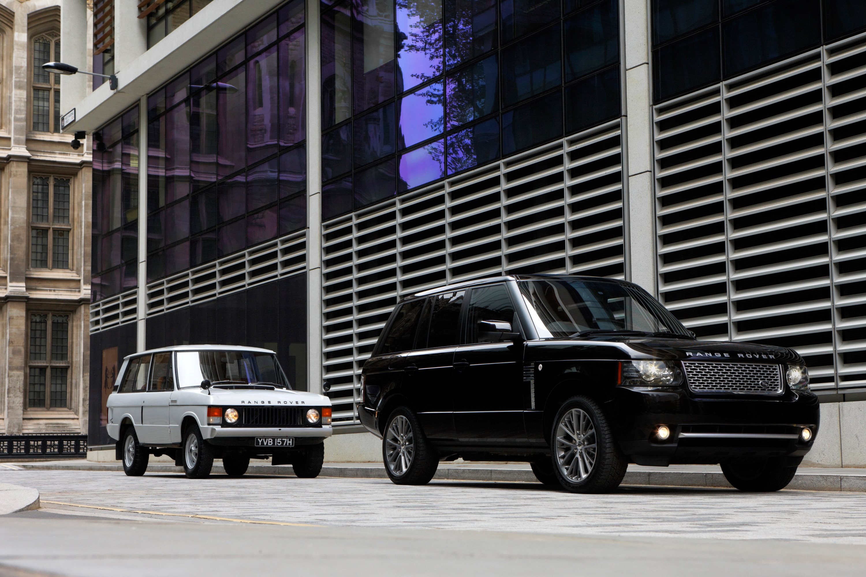 Range Rover Autobiography Black 40th Anniversary Limited Edition